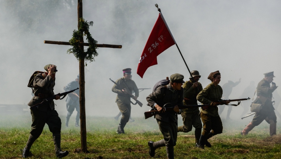 Odtworzono przebieg walk z bolszewikami stoczonymi w Ossowie w 1920 r.Fot. PAP/Jakub Kamiński