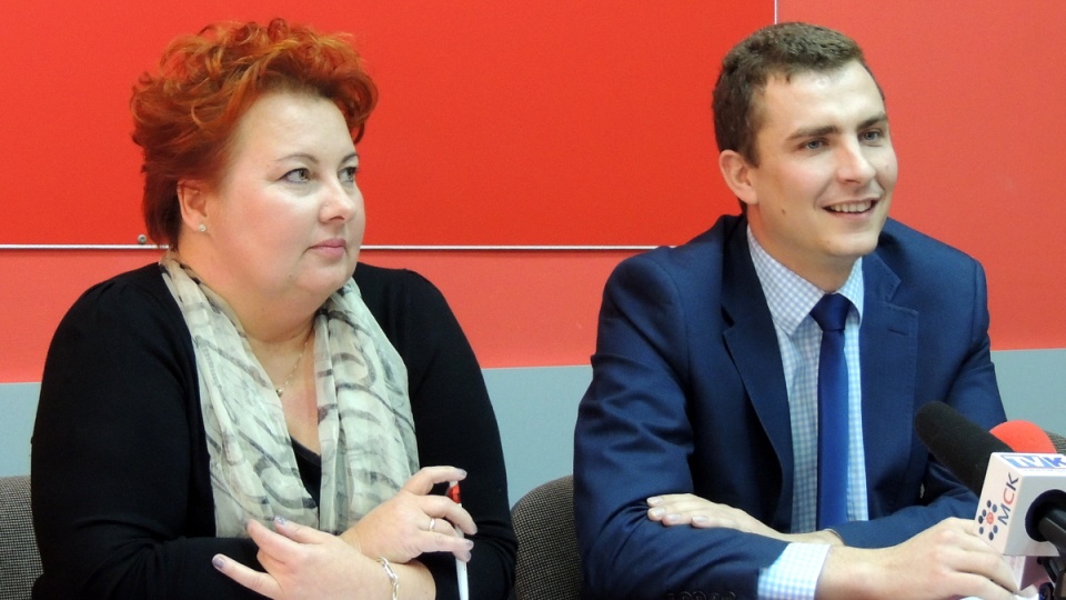 We Włocławku sztab SLD odniósł się do planów Prawa i Sprawiedliwości. Fot. Marek Ledwosiński