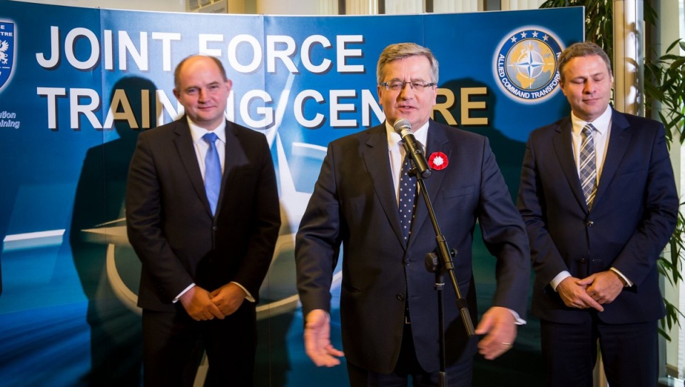 Prezydent Bronisław Komorowski w towarzystwie marszałka województwa kujawsko-pomorskiego oraz prezydenta Bydgoszczy. Fot. PAP/Tytus Żmijewski