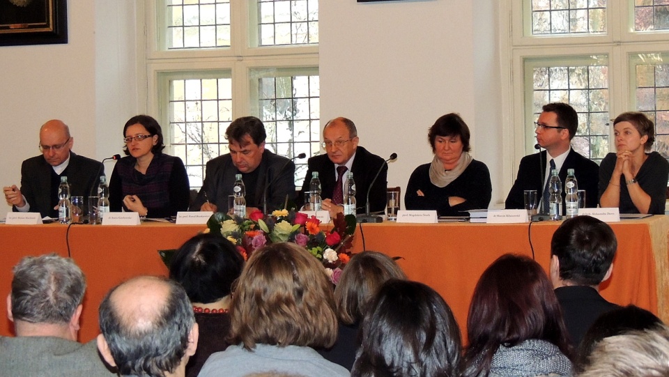 W debacie uczestniczyli przedstawiciele duchowieństwa i nauki m.in. prof. Magdalena Środa. Fot. Michał Zaręba