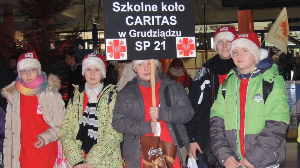 Na lodowisku Tor-Tor podsumowano również akcję „Warto być bohaterem”. Fot. Michał Zaręba