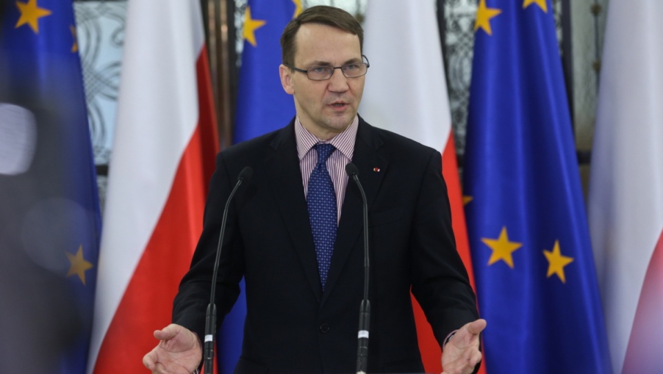 Marszałek Sejmu Radosław Sikorski na konferencji prasowej przed 82. posiedzeniem Sejmu. Fot. PAP/Rafał Guz