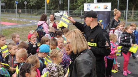 Edukacja przez zabawę - tak najmłodsi uczniowie z Bydgoszczy i powiatu bydgoskiego uczą się bezpiecznych zachowań. Fot. Tatiana Adonis