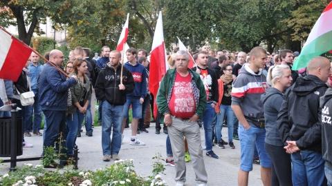 W Bydgoszczy przez centrum miasta przeszedł marsz antyimigracyjny. Fot. Tomasz Kaźmierski