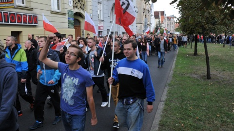 W Bydgoszczy przez centrum miasta przeszedł marsz antyimigracyjny. Fot. Tomasz Kaźmierski