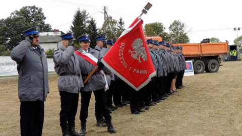 12 października w Dobrzejewicach pod Toruniem wmurowany został uroczyście akt erekcyjny pod budowę nowego komisariatu policji. Fot. Michał Zaręba