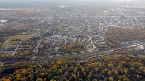 Lotami nad Toruniem piloci z miejscowego Aeroklubu Pomorskiego trenują przed grudniowymi Igrzyskami Lotniczymi w Dubaju. Fot. Michał Zaręba