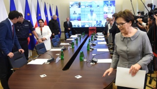 Premier: bezzwłoczna pomoc dla poszkodowanych po burzach