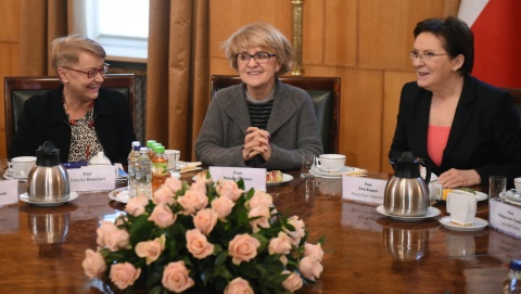Premier spotkała się z gabinetem cieni Kongresu Kobiet