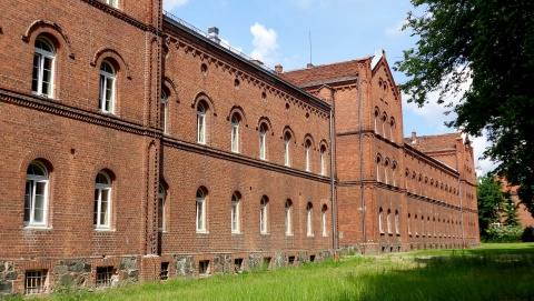 Monitoring i dodatkowi opiekunowie medyczni w szpitalu psychiatrycznym w Świeciu