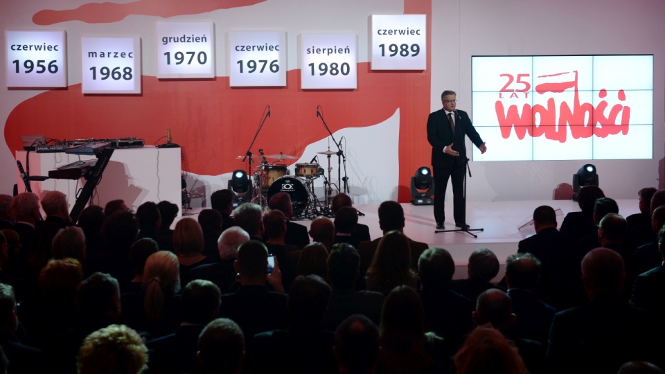 Prezydent Bronisław Komorowski podczas spotkania podsumowującego obchody 25-lecia wolności. Fot. PAP/Jacek Turczyk