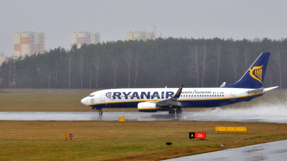 Zawieszone będą loty do Warszawy oraz międzynarodowe realizowane przez Ryanair. Fot. Archiwum/Ireneusz Sanger