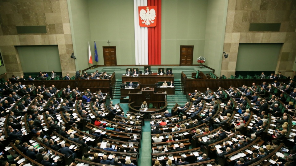 Widok na salę obrad, podczas ostatniego dnia 87. posiedzenia Sejmu. Fot. PAP/Tomasz Gzell