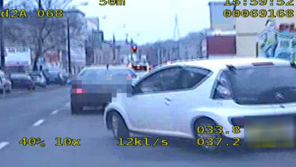 Kierowcy powinni pamiętać, że na drodze spotkać mogą nieoznakowane auta policyjne z wideorejestratorami. Fot. z materiałów KWP Bydgoszcz