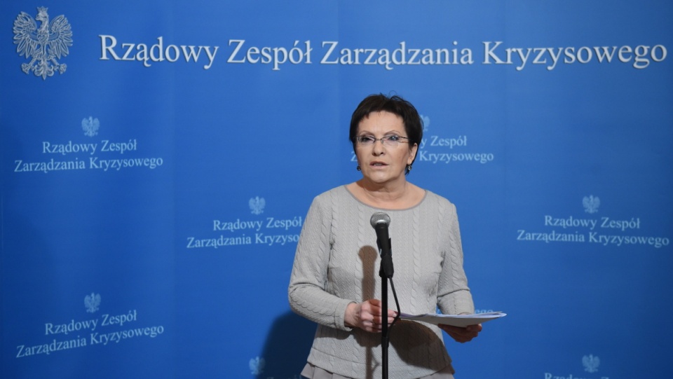 "Niestety w zamachu w Tunisie prawie na pewno zginęli Polacy - na dokładną liczbę ofiar trzeba będzie jeszcze poczekać." - powiedziała w trakcie briefingu premier Ewa Kopacz. Fot. PAP/Radek Pietruszka