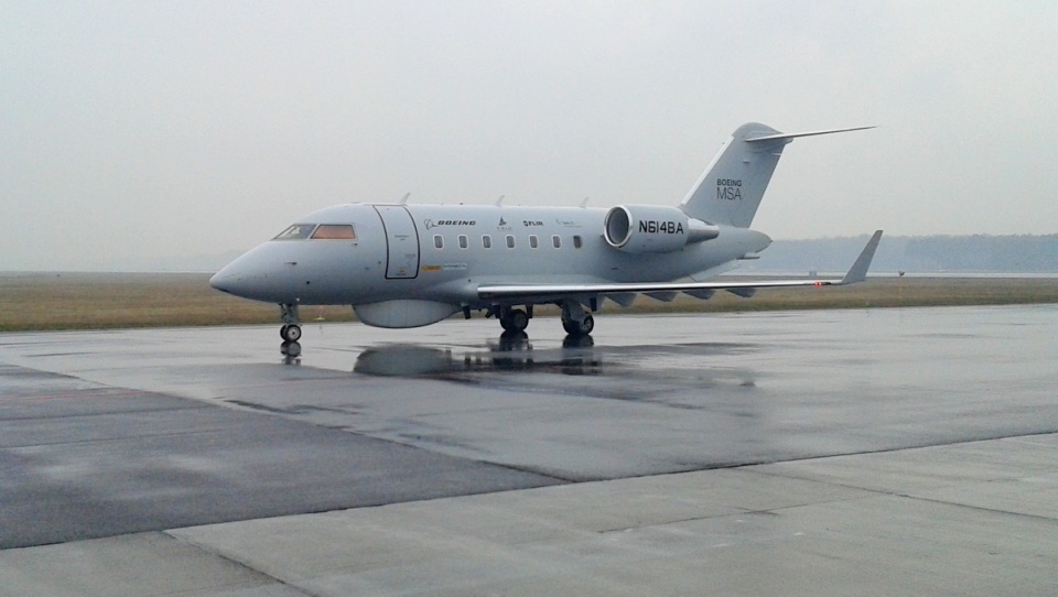 Obserwacyjny Boeing to nieduży samolot, który jest w stanie operować z każdek bazy lotniczej na świecie i przy każdej pogodzie. Fot. Maciej Wilkowski