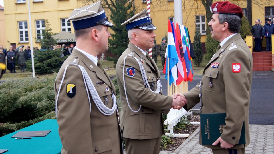 Płk Dariusz Żuchowski przejął dowodzenie 1. Pomorską Brygadą Logistyczną im. Kazimierza Wielkiego w Bydgoszczy. Fot. Henryk Żyłkowski