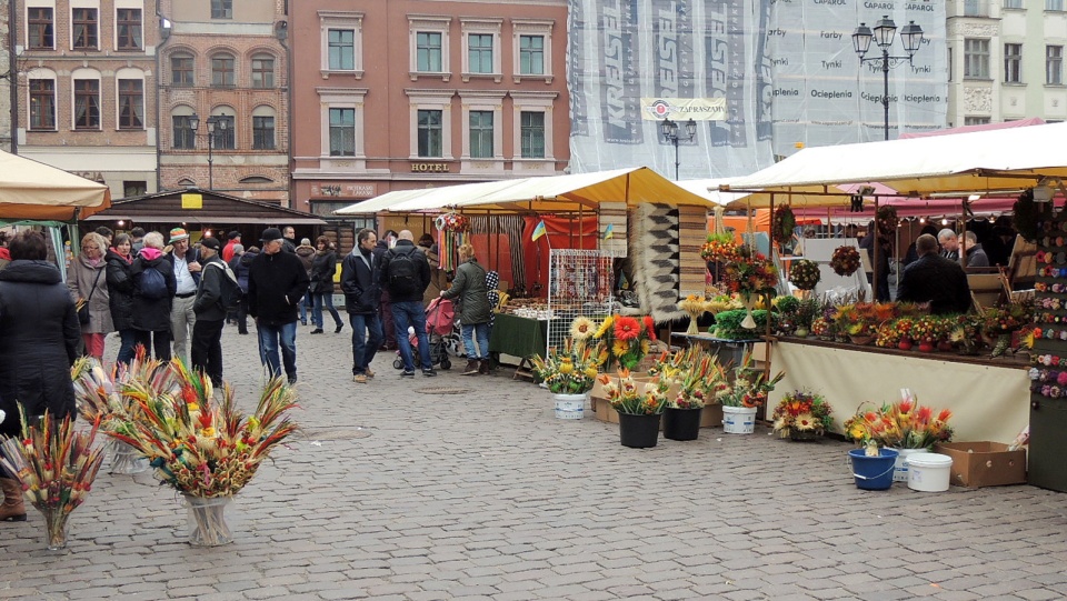 Jarmark Wielkanocny na Rynku Staromiejskim w Toruniu potrwa do 4 kwietnia. Fot. Monika Kaczyńska