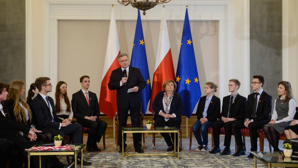 Jak zaznaczył prezydent, stypendyści "żywą myśl Jana Pawła II zmieniają w żywe przedsięwzięcie". Fot. PAP/Jakub Kamiński