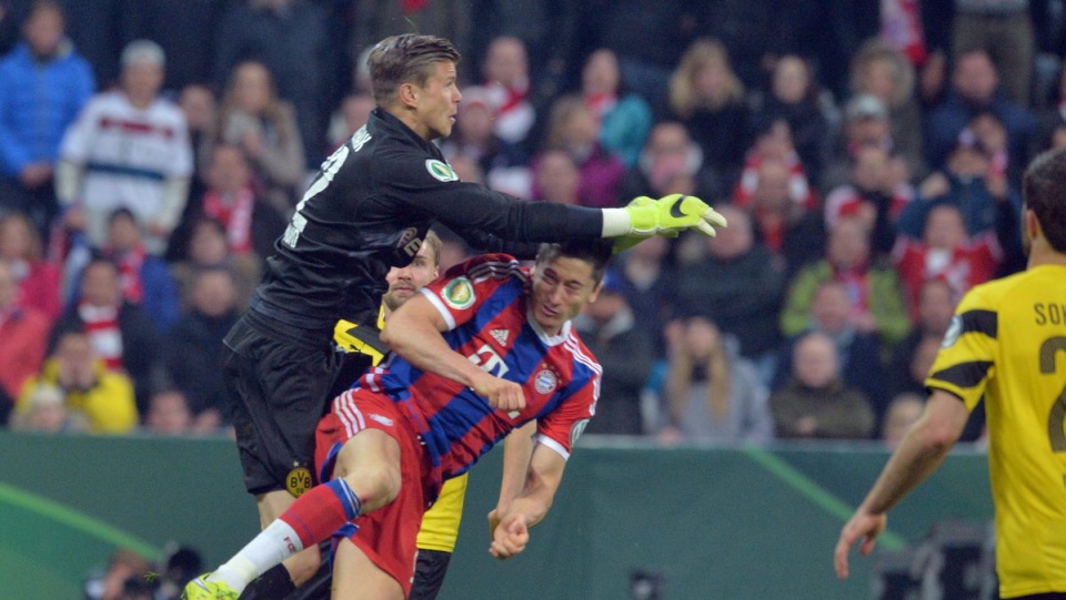 "Zrobię wszystko żeby zagrać na Camp Nou. Dziękuję wszystkim za słowa wsparcia!" - napisał Robert Lewandowski. Fot. PAP/EPA