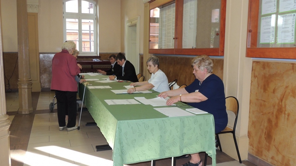 Pierwsze głosy w wyborach już oddane. Polacy wybierają dziś prezydenta. Lokale wyborcze otwarto o 7:00. Fot. Tatiana Adonis