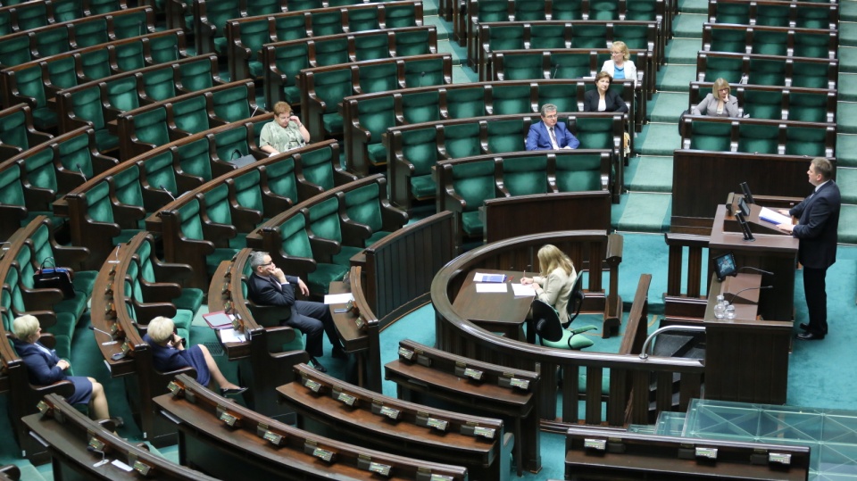 Wiceminister zdrowia Igor Radziewicz podczas debaty na temat projektu ustawy dotyczącej metody in vitro. Fot. PAP/Leszek Szymański