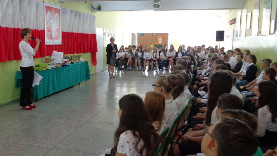 Uroczystość wręczenia kart rowerowych zorganizowano w Szkole Podstawowej nr 11 w Grudziądzu. Fot. Marcin Doliński