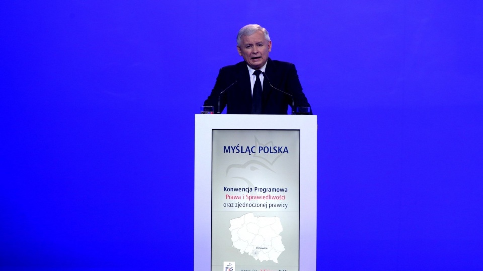 Prezes PiS otworzył w piątek po południu trzydniową konwencję programową Prawa i Sprawiedliwości i współpracujących z PiS ugrupowań Zjednoczonej Prawicy i Solidarnej Polski. Fot. PAP/Andrzej Grygiel