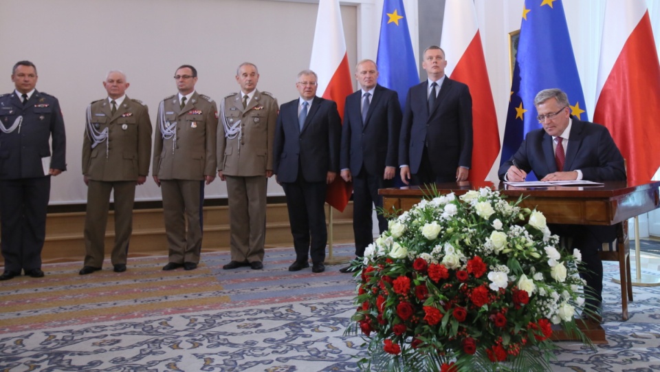 Podniesienie udziału wydatków obronnych w PKB to także wypełnienie zobowiązań z ubiegłorocznego szczytu NATO w Newport. Fot. PAP/Leszek Szymański