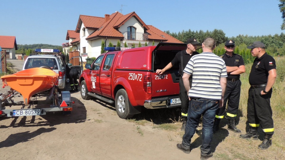 Specjalistyczny pojazd sprowadzony z Warszawy stoi w Mariampolu i analizuje dostarczane dane. Fot. Tatiana Adonis
