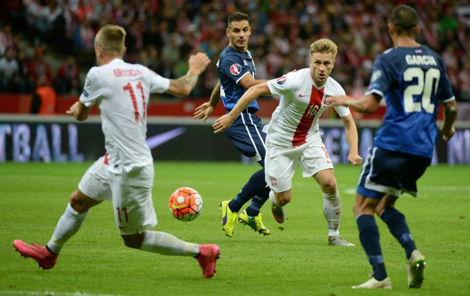 Polscy piłkarze rozgromili w Warszawie Gibraltar 8:1 i zrobili kolejny krok ku przyszłorocznym mistrzostwom Europy we Francji. Fot. PAP/Bartłomiej Zborowski