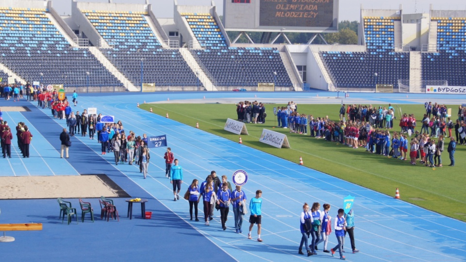 Olimpiada rozpoczęła się uroczystą defiladą drużyn. Fot. Henryk Żyłkowski