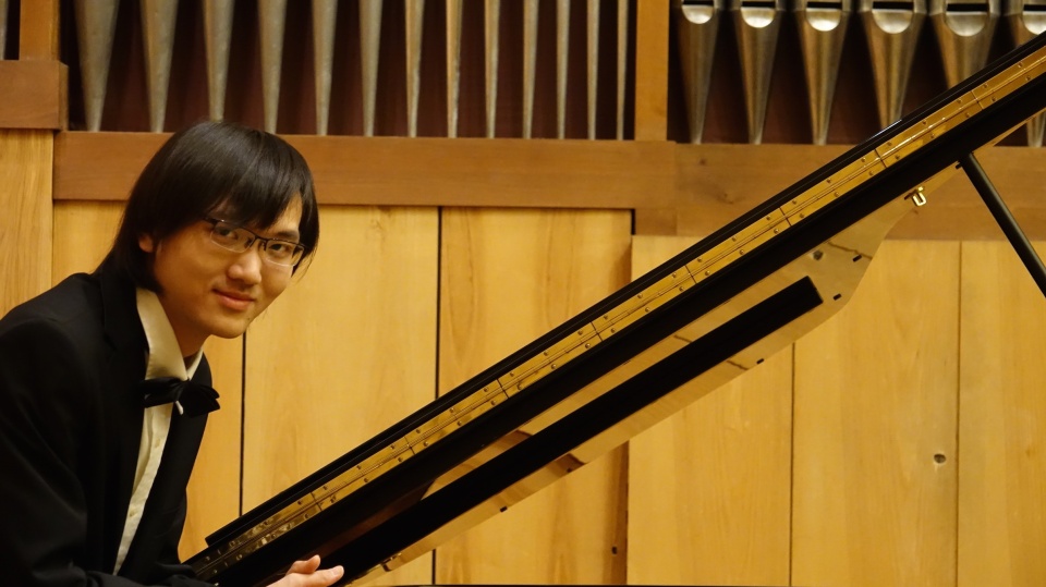 Zi Xu (http://pl.chopincompetition2015.com)