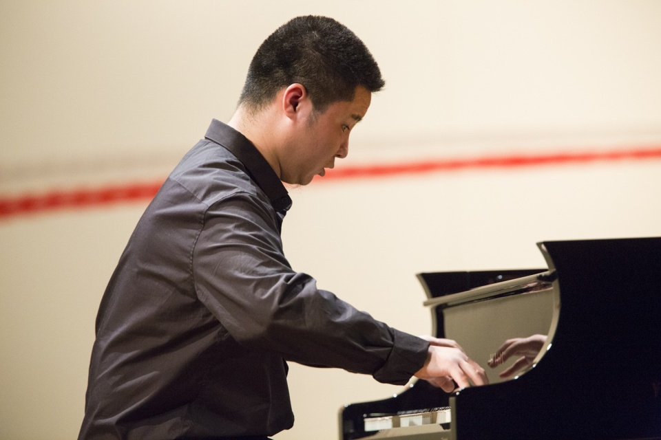 Xin Luo Źródło pl.chopincompetition2015.com