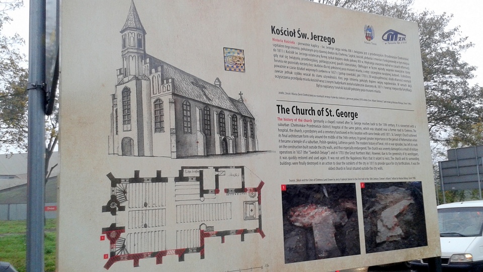 Pozostałości XIV-wiecznego kościoła świętego Jerzego odkryto podczas remontu Czerwonej Drogi w Toruniu. Fot. Michał Zaręba
