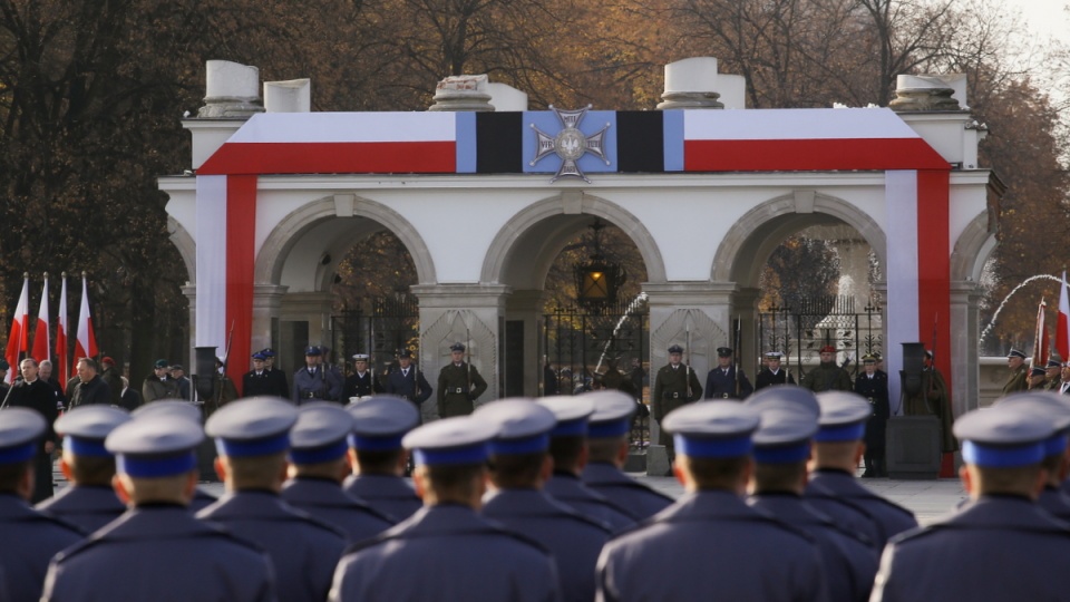 Uroczystość z okazji 90. rocznicy ustanowienia Grobu Nieznanego Żołnierza w Warszawie. Fot. PAP/Paweł Supernak