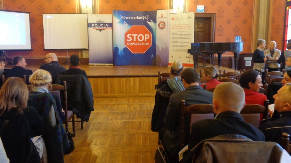 "Wspólnie przeciwko dopalaczom"- to tytuł konferencji zorganizowanej w Chełmnie. Fot. Marcin Doliński