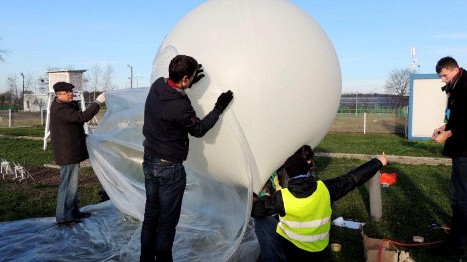 Balon stratosferyczny kolejny raz wystartował z Obserwatorium Meteorologicznego Wydziału Nauk o Ziemi toruńskiego UMK. Fot. Michał Zaręba