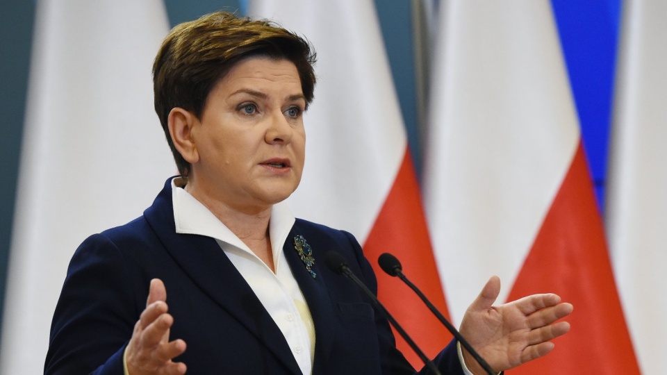 Premier Beata Szydło podczas konferencji prasowej w KPRM. Fot. PAP/Radek Pietruszka