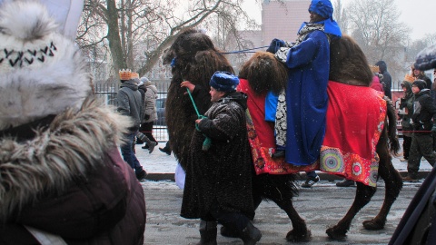 Bydgoski Orszak Trzech Króli wyruszył sprzed kościoła Św. Trójcy i przeszedł na Stary Rynek. Fot. I. Sanger