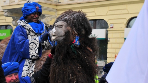 Bydgoski Orszak Trzech Króli wyruszył sprzed kościoła Św. Trójcy i przeszedł na Stary Rynek. Fot. I. Sanger