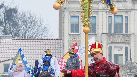 Bydgoski Orszak Trzech Króli wyruszył sprzed kościoła Św. Trójcy i przeszedł na Stary Rynek. Fot. I. Sanger