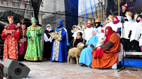 Bydgoski Orszak Trzech Króli wyruszył sprzed kościoła Św. Trójcy i przeszedł na Stary Rynek. Fot. I. Sanger