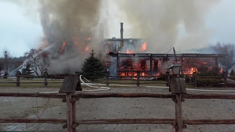 Karczma góralska Gazdówka w Żołędowie koło Bydgoszczy spłonęła doszczętnie. Fot. Hanna Gołata