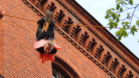 Święto ulicy uatrakcyjniły występy kuglarzy, teatr pantomimy, tańce i koncert. Fot. Damian Klich