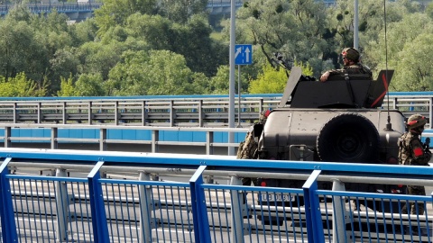 Toruń. Anakonda 16 - Most im. gen. Elżbiety Zawackiej w Toruniu został zajęty przez żołnierzy. Fot. Monika Kaczyńska