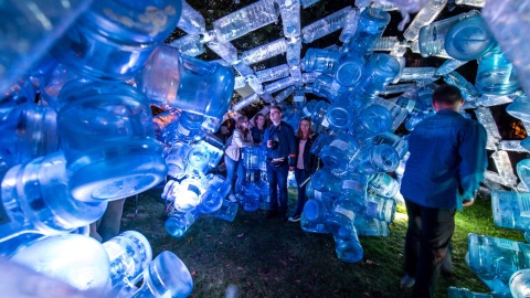 Nocne pokazy lotnicze, projekcje na kurtynach wodnych, mappingi 3D, multimedialny pokaz astronomiczny - to wszystko na Bella Skyway Festival. Fot. PAP/Tytus Żmijewski