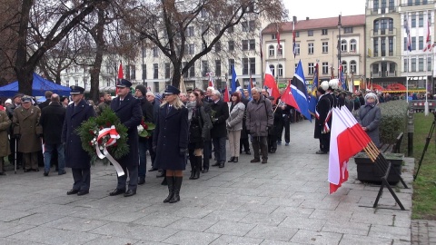 Uroczystości na placu Wolności w Bydgoszczy. Fot. Janusz Wiertel