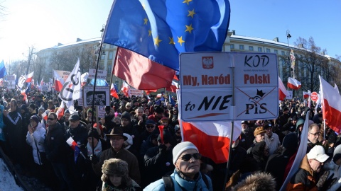 W Warszawie demonstracja KOD pod hasłem W obronie twojej wolności