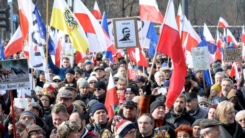 W Warszawie demonstracja KOD pod hasłem My, naród